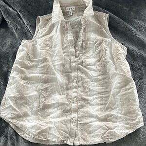 Ash Women's Sleeveless Button Down Shirt - Light Gray
